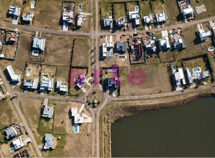Terreno Central en Venta en Barrio Cerrado Los Juncos L22 - 4