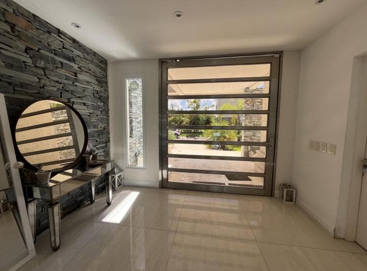 Casa de 5 Ambientes Al Agua - Venta - Alisos, Nordelta - 2