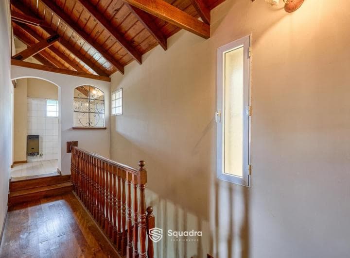 Venta | Permuta - Casa de 3 Dorm. con Jardín, y Cochera - Fisherton. - 4