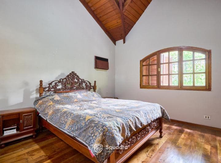 Venta | Permuta - Casa de 3 Dorm. con Jardín, y Cochera - Fisherton. - 2
