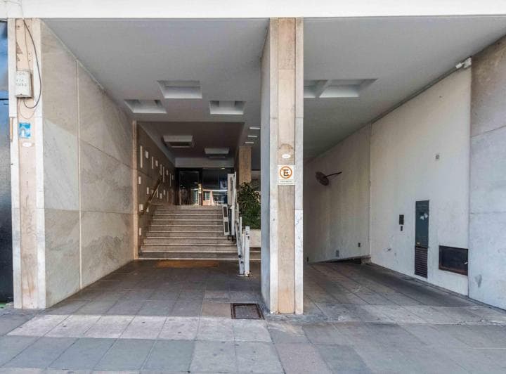 Piso Alto, Mucha Luz, Recién Reciclado! - 5