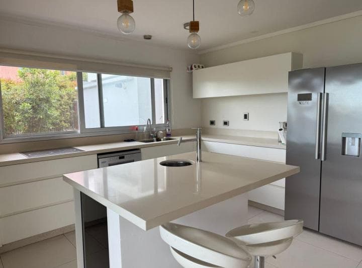 L Iturralde Prop - Venta Casa a La Laguna en Lagos del Norte. 4 Dorm. - 2