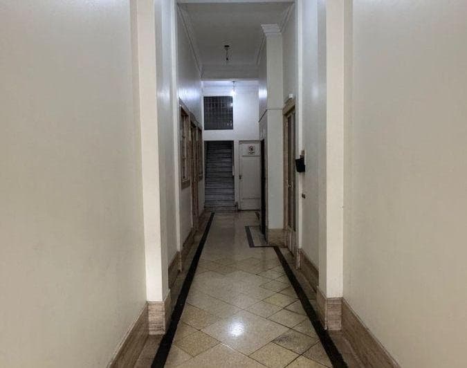 Departamento con Balcón y Detalles de Época – Excelente Ubicación - 5