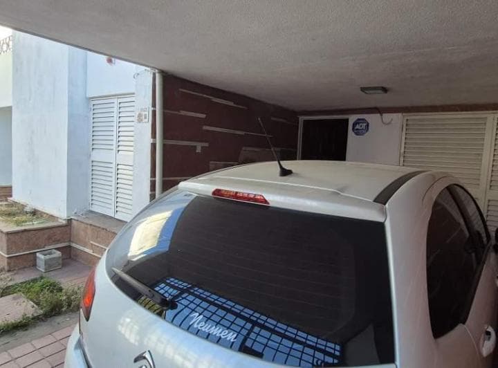 Casa Amplia y Funcional en Venta - 2