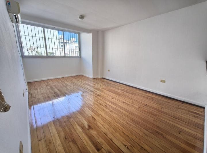 Venta Departamento 1 Dormitorio en Av 7 E/ 34 y 35, La Plata. - 2
