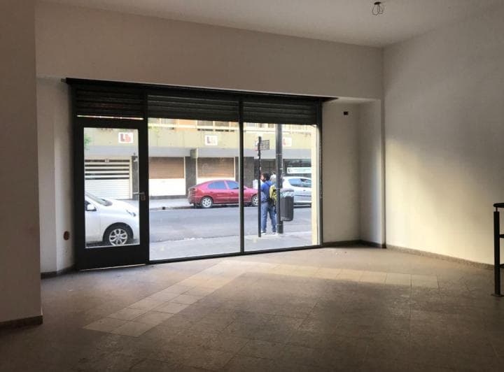 Excelente Local en Venta 96 m² a La Calle Agrelo Al 4300 - 4