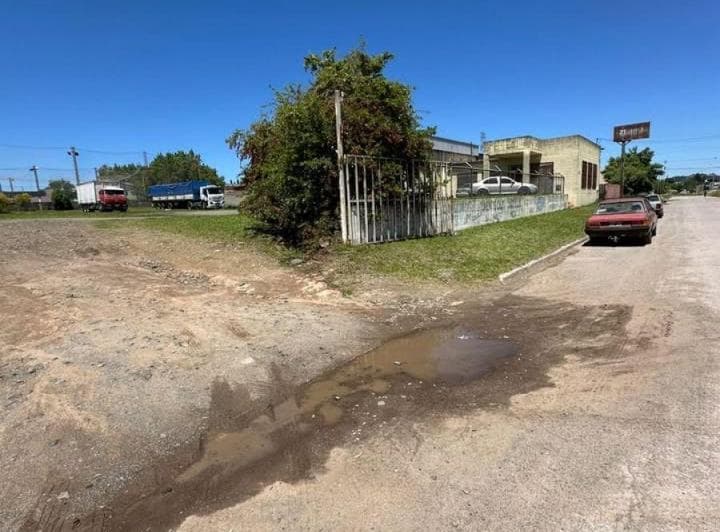 Lote Comercial de 2.800 m² con Galpón - 5