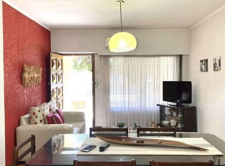 Casa en Venta en Temperley – 3 Ambientes con Jardín y Garage - 4
