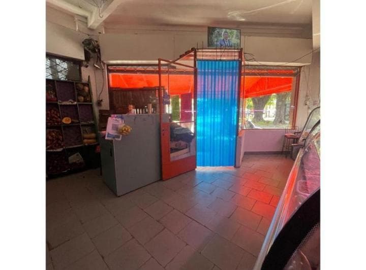 Venta Local Comercial en Haedo Norte - 4