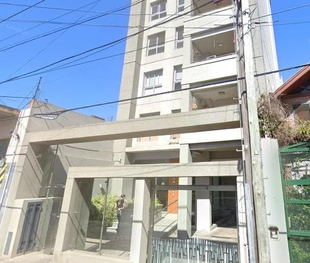 Departamento con 60 m² Construidos y 2 Dorm. en Venta en Berazategui - 5