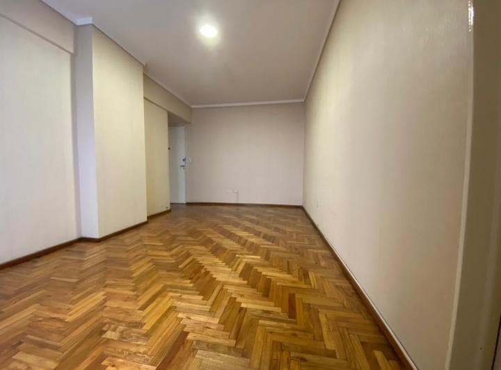 Oficina - Consultorio 2 Amb. con Patio - Apto Profesional - 4