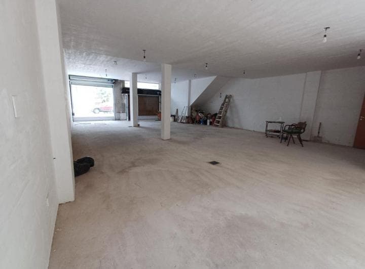 Barrio Naon.. Montiel 1500. Local en Venta 7,11 X 17,83 - 3
