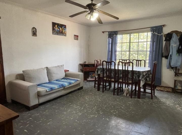 Venta Casa de 4 Ambientes - Barrio 9 de Julio - 3