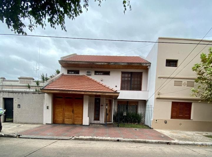 Casa Chalet en Venta en Quilmes Oeste, Quilmes, G. B. a. Zona Sur - 2