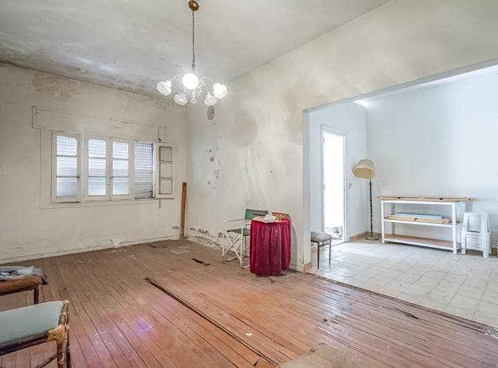 Casa Venta a Refaccionar 3 - 4 Amb con Patio y Potencial Terraza - 3