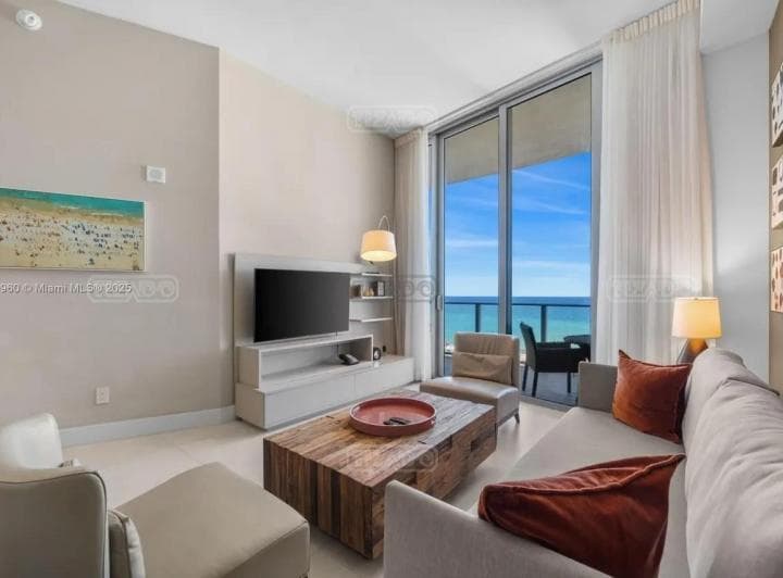 Departamento en Venta en Hollywood, Miami, Florida - 2