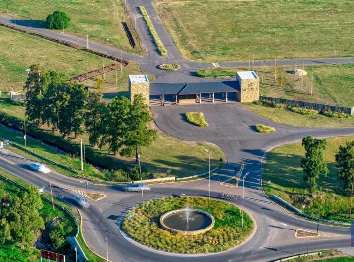 Terreno en Barrio Cerrado, La Finca, 800 m² - 3
