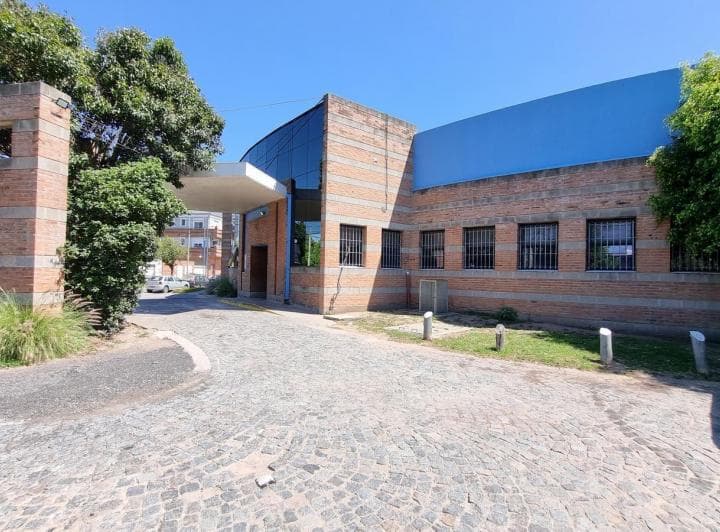 Amplio Local /edificio en Venta Escobar - 4