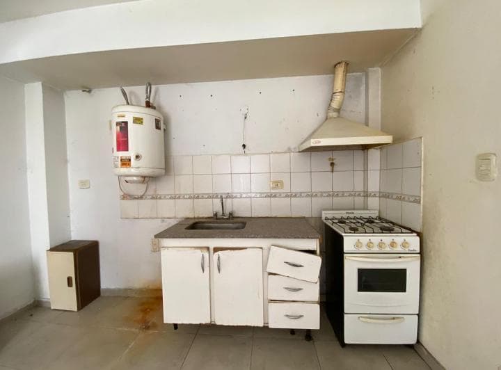 Oportunidad Departamento Monoambiente Dividido en Morón Cercano a Estación - 5