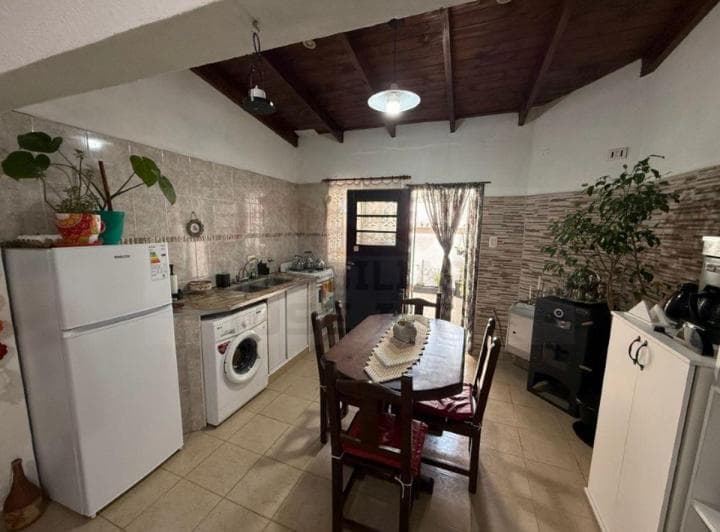 Departamento 2 Dorm. Dentro de Avs Principales!. Zona Centro - General Belgrano - 5