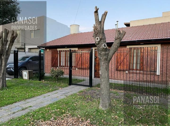 Casa en PH 3 Ambientes con Cochera y Patio - 3