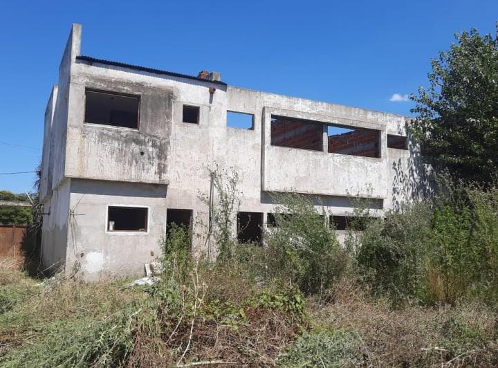 Terreno de 20x60 con Construcción a Terminar - 5