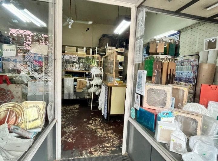 Local. | Av Varela Al 1200 - 2