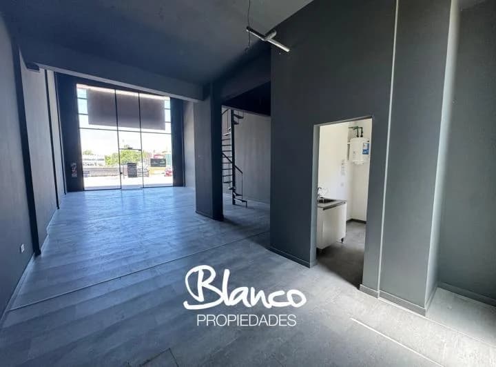 Local en Alquiler Sobre Panamericana en Legend Residences - Pilar - 4
