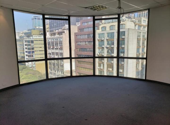 Oficinas en Alquiler Plaza Roma - 3