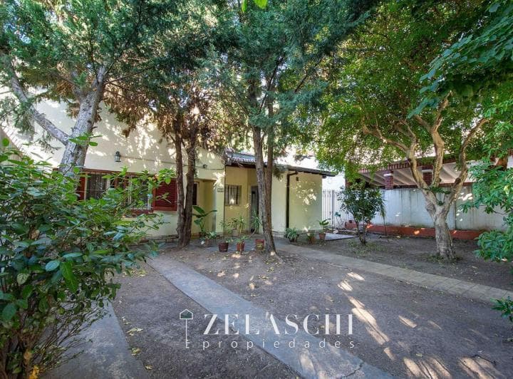 Venta: Casa Sobre Pluschow, Ciudad Jardín - 3