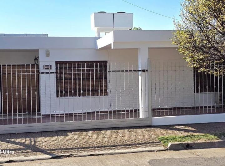 Vendo Casa 3 Dorm Excelente Barrio - 3