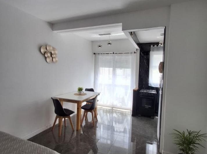 Departamento 1 Ambiente con Balcon Frances en Plaza Colon - 2