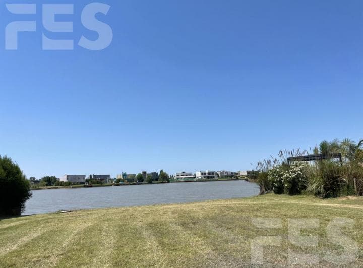 Venta Lote a La Laguna en Horizontes Al Sur - 5