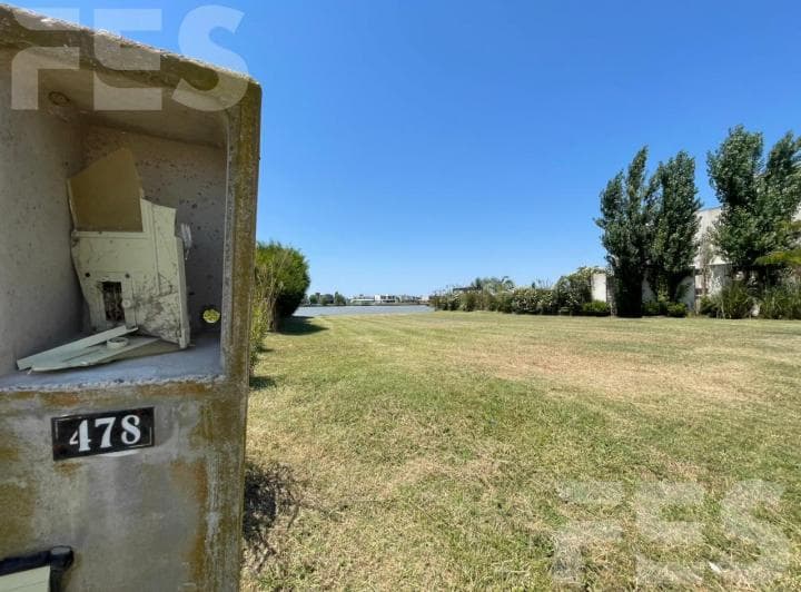 Venta Lote a La Laguna en Horizontes Al Sur - 2