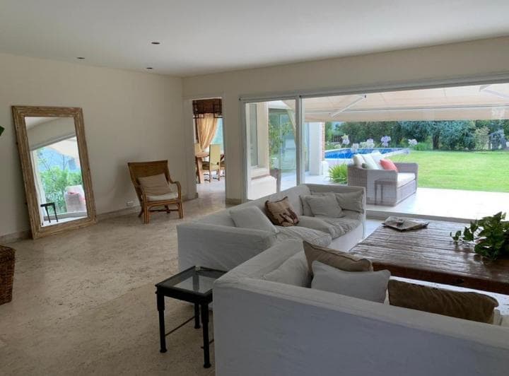 Unica Casa en Venta con 2 Suites en Pb - La Isla, Nordelta - 4