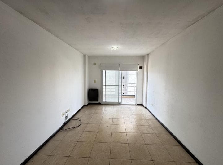 Departamento de 2 Ambientes con Balcón en Morón - 3