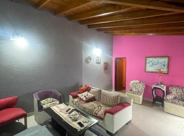 Casa en Venta 5 Ambientes en Merlo Centro - 2