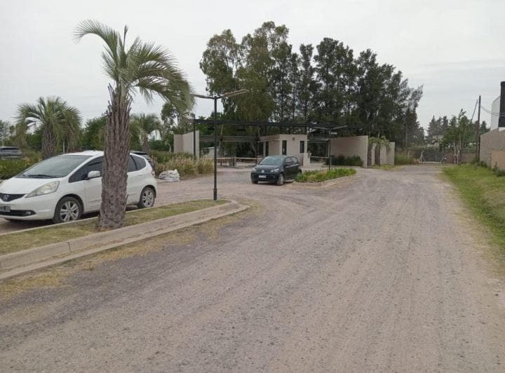 Lote de Terreno 158 E/ 467 y 470 - 4