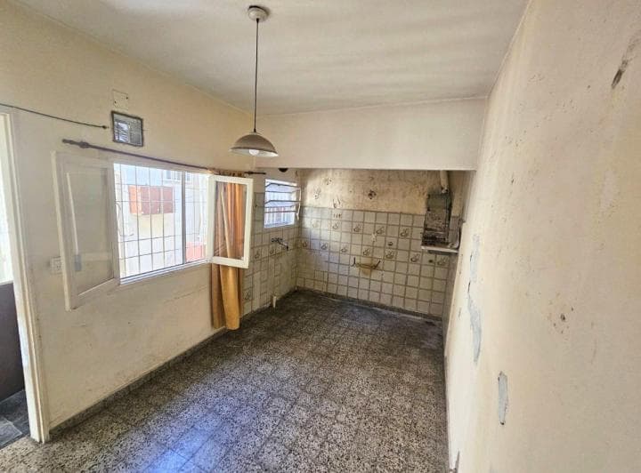 Venta Casa de 1 Dormitorio en Arroyito, Patio + Terraza Juan José Paso Al 1400 - 2