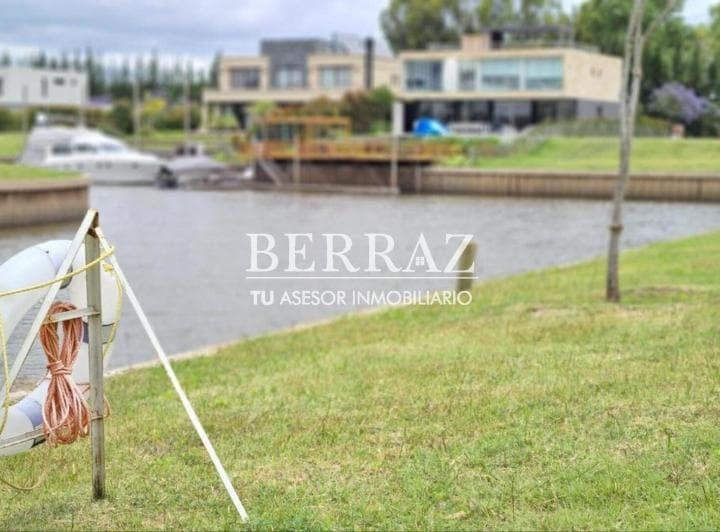 Venta Lote Al Rio Barrio El Yacht Lote de 911 m² Nordelta - 2