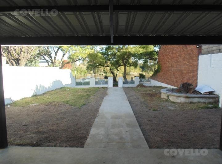 Casa en Venta con Vista Al Río, Patio y Garaje. - 5