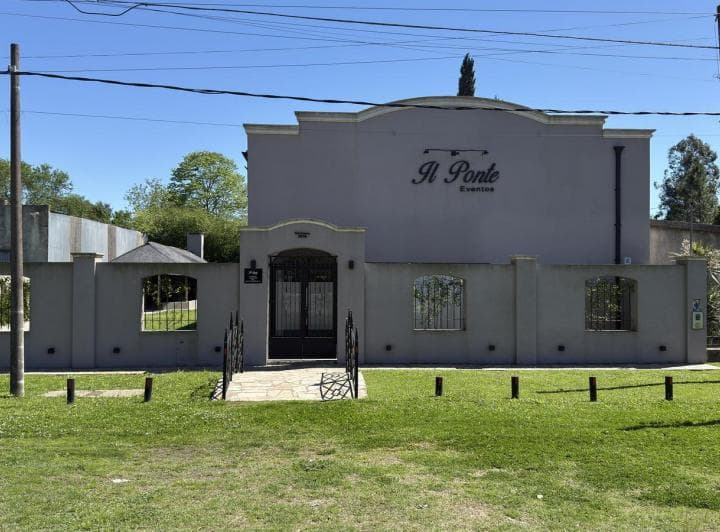 Edificio Comercial en Cañuelas - Av del Carmen Entre Juan Xxiii y Roca - 2