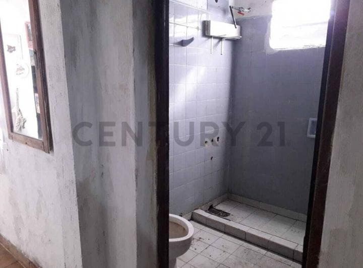 Venta Casa 3 Ambientes a Refaccionar - 4