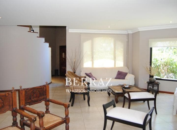 Casa Venta 6 Ambientes en Villa Olivos Escobar Lote de 834 m² - 3
