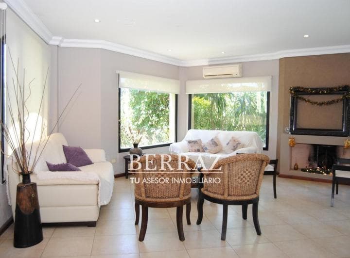 Casa Venta 6 Ambientes en Villa Olivos Escobar Lote de 834 m² - 5