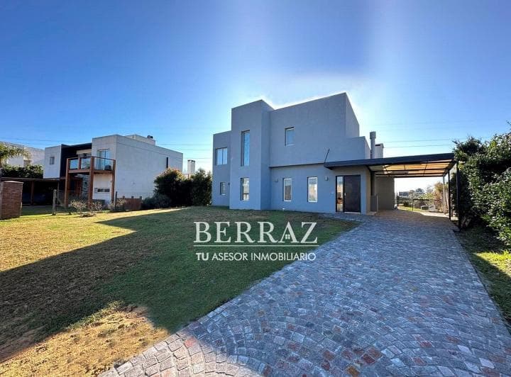 Casa Venta 4 Ambientes a La Laguna San Francisco Villanueva Lote de 850 m² - 3