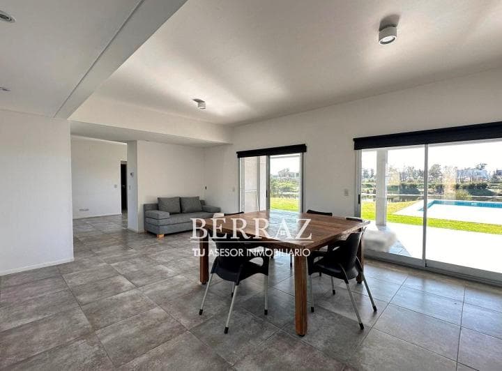 Casa Venta 4 Ambientes a La Laguna San Francisco Villanueva Lote de 850 m² - 4
