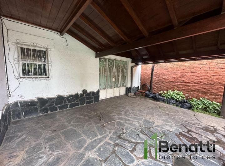 Casa en Lote Propio. 4 Ambientes con Jardin y Pileta - 5