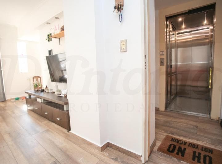 Piso de 3 Ambientes con Excelente Luminosidad y con Terraza Propia en El 7° Piso con Parrilla - 4