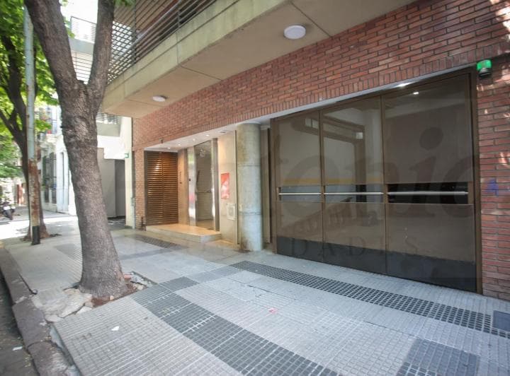 Piso de 3 Ambientes con Excelente Luminosidad y con Terraza Propia en El 7° Piso con Parrilla - 5